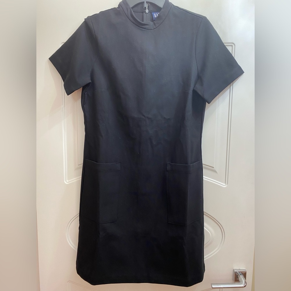 GAP Women’s Pocket Dress – Black, Size 8 Tall